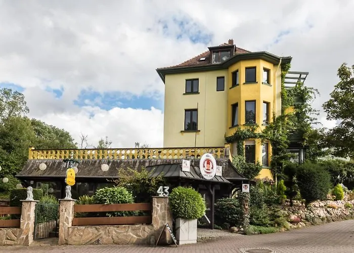 Engel Grill Bar Hotel *